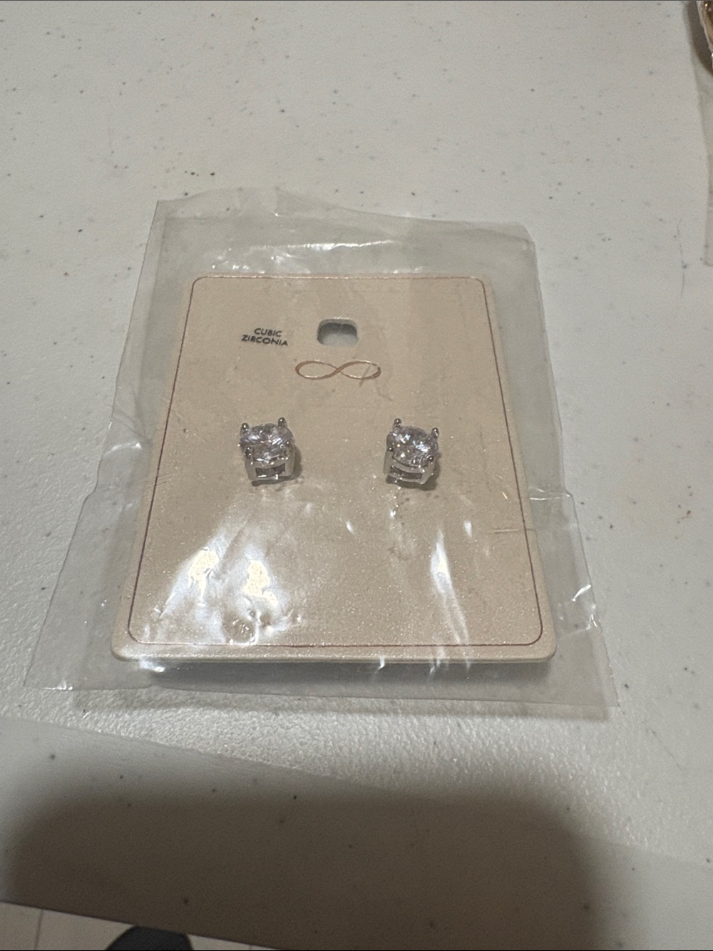 Clear Cubic Zirconia Stud Earrings - Timeless Silver Sparkle